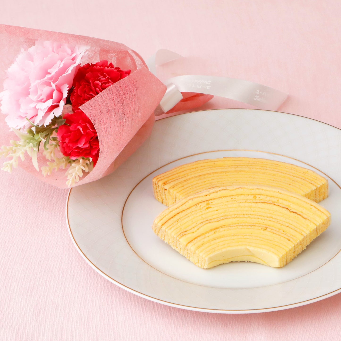 母の日ブーケセット(ユーハイムバウム)【4/24以降出荷】